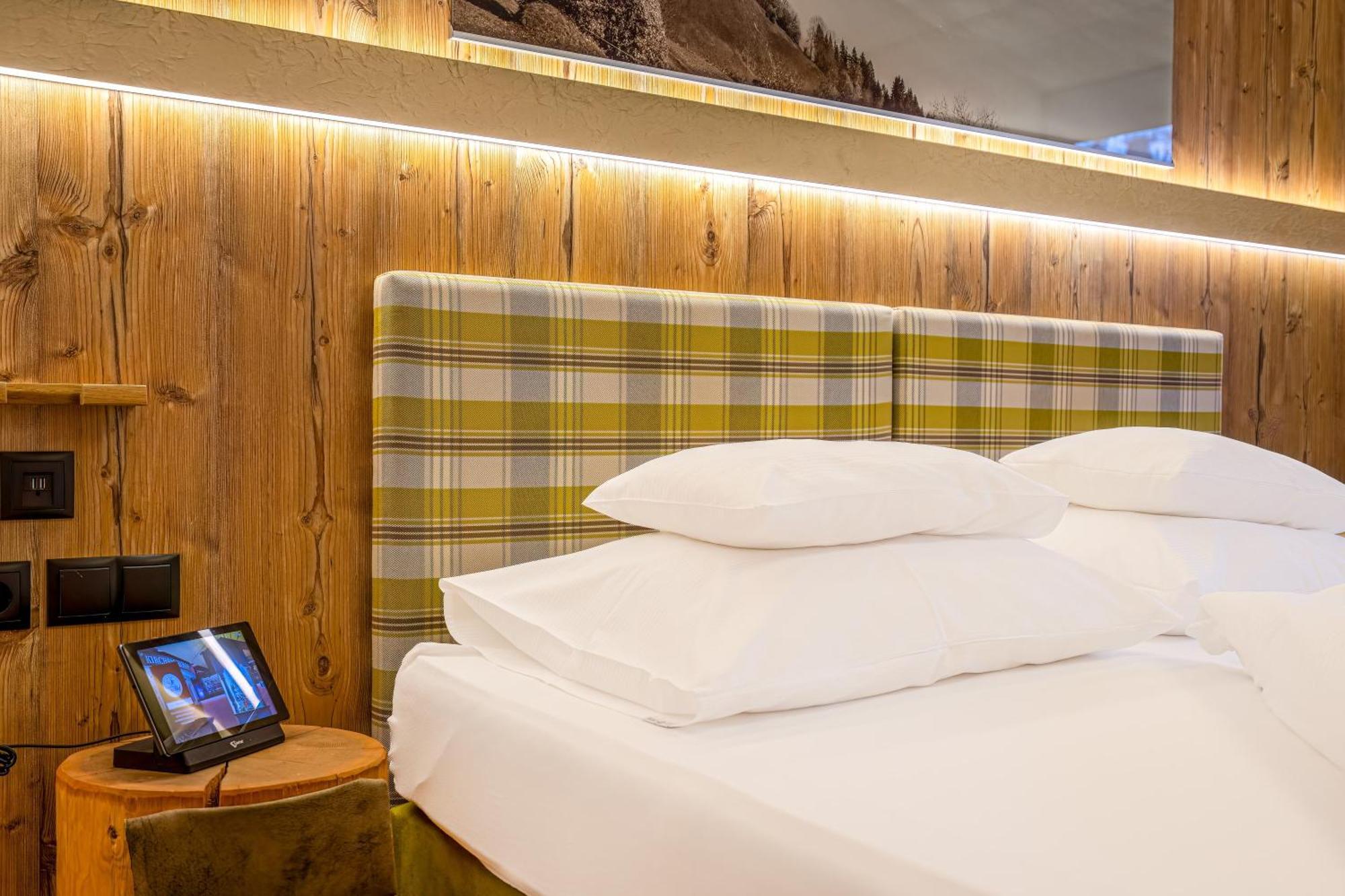 Hotel Kirchbichlhof ヒパッハ エクステリア 写真